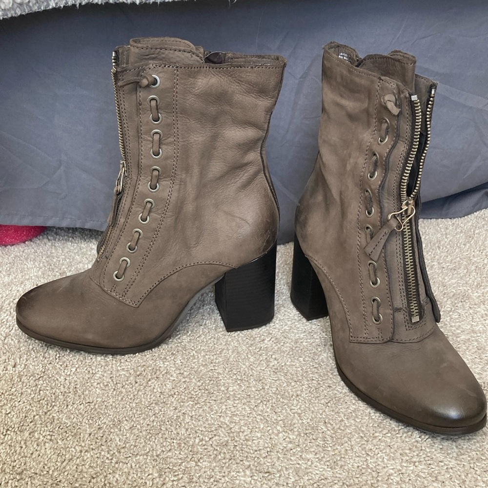 Mix Mooz zipper boot